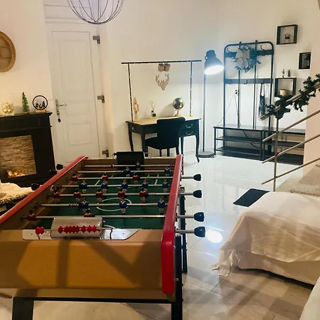 C'est Maison Bleue