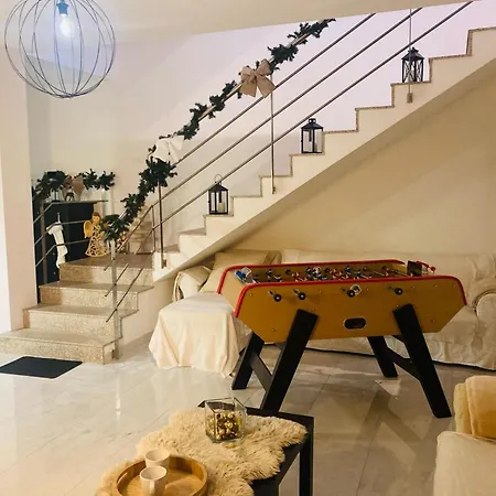 C'est Maison Bleue Apartment *