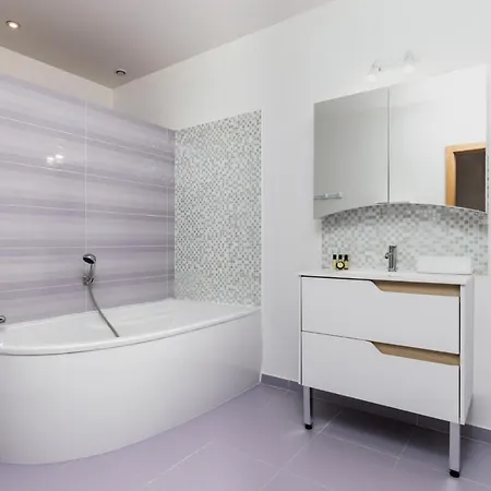 C'est Maison Bleue Апартаменты