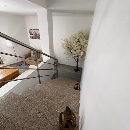 C'est Maison Bleue Apartment *