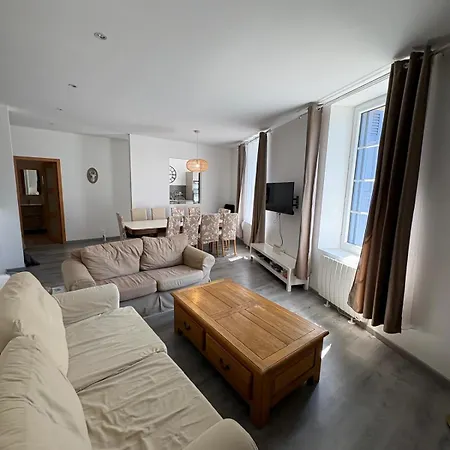 C'est Maison Bleue Apartment *