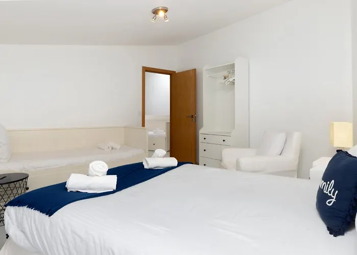 Apartment C'est Maison Bleue